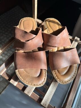 Born Brown Leather Platform Sandals Womens SZ 7 Cork Wedge Comfort Boho Casual
